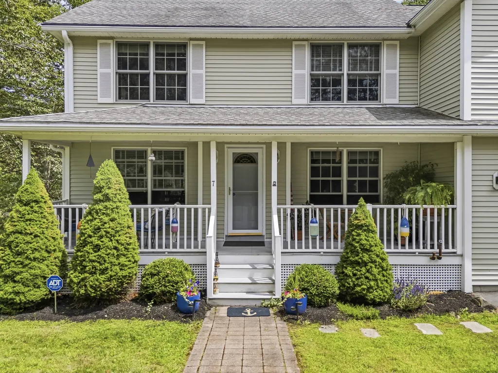 7 Scott Avenue York ME 03909