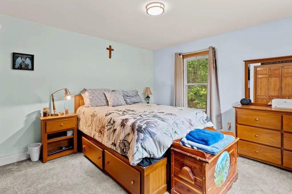 59 Mckenny Drive New Gloucester ME 04260
