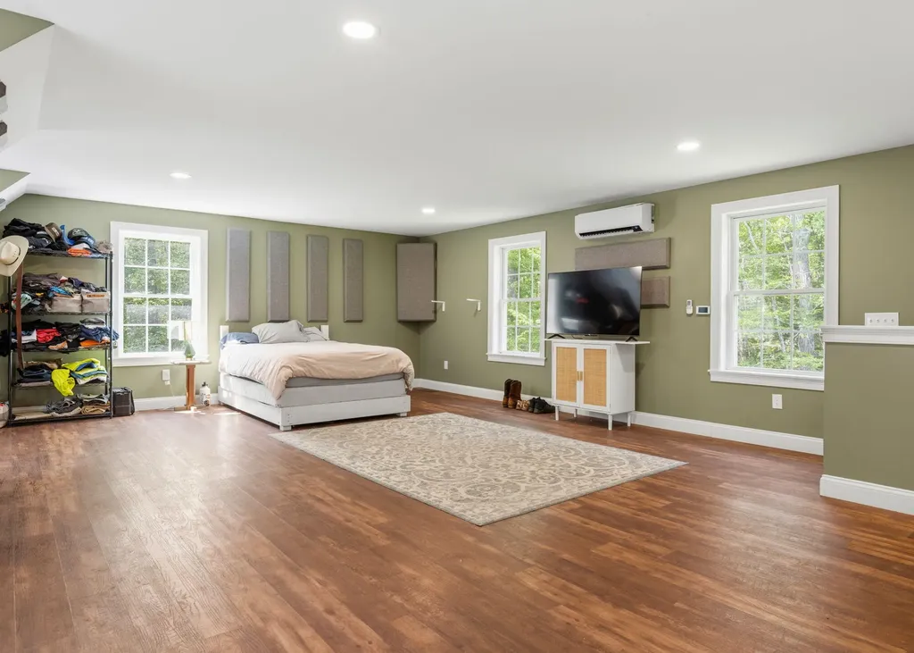 152 Thompson Lake Shores Road Casco ME 04015