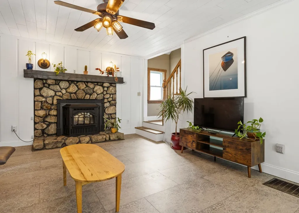 152 Thompson Lake Shores Road Casco ME 04015