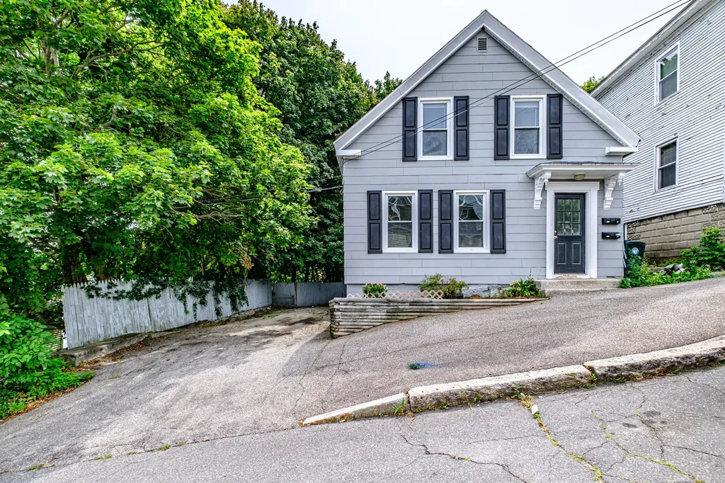 53 Pike Street Biddeford ME 04005