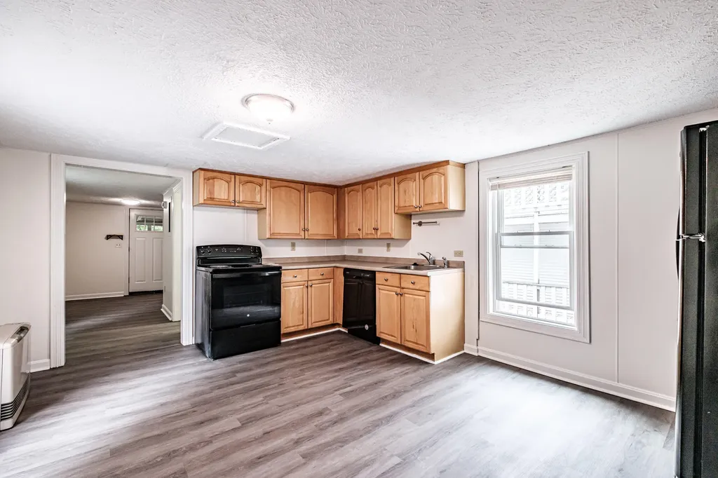 53 Pike Street Biddeford ME 04005