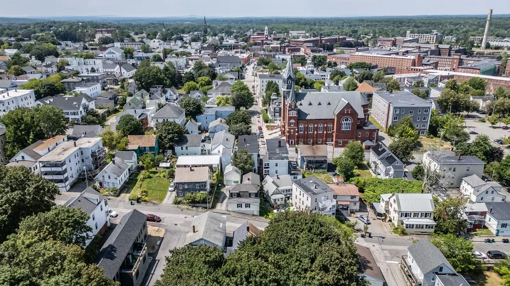 53 Pike Street Biddeford ME 04005