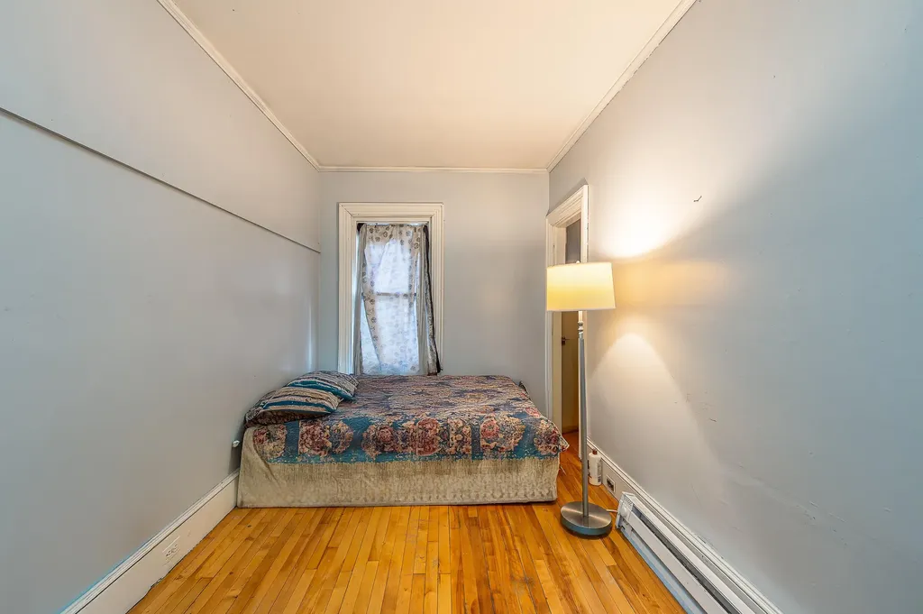 31 Drummond Street Auburn ME 04210