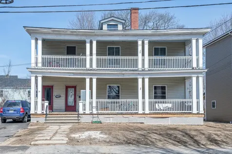 31 Drummond Street Auburn ME 04210