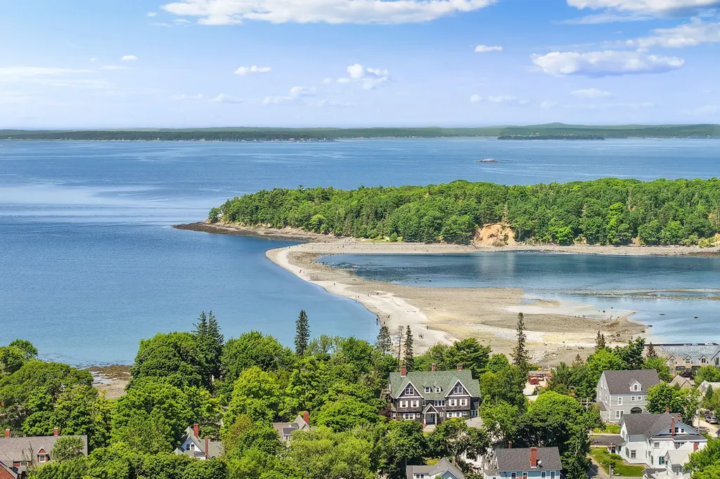 54 Greeley Avenue Bar Harbor ME 04609