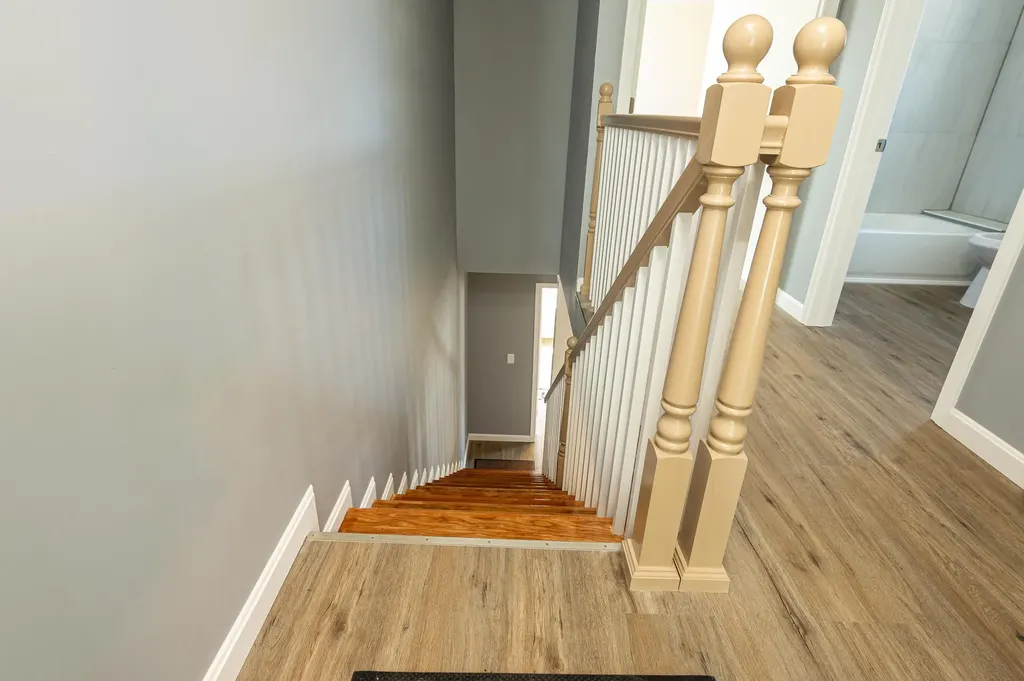 27 Drummond Street Auburn ME 04210
