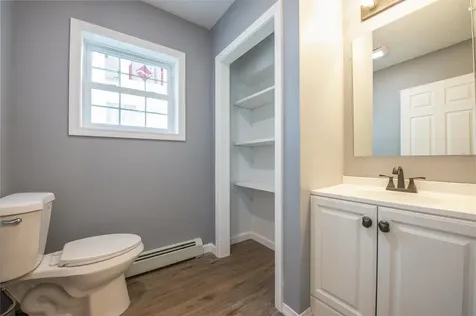 27 Drummond Street Auburn ME 04210