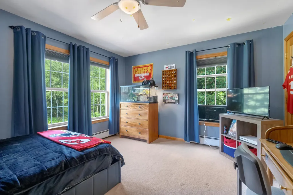84 Star Drive Minot ME 04258