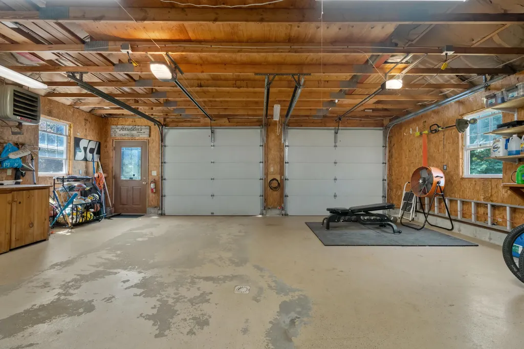 84 Star Drive Minot ME 04258