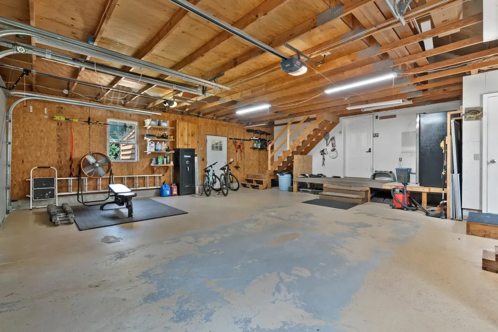 84 Star Drive Minot ME 04258