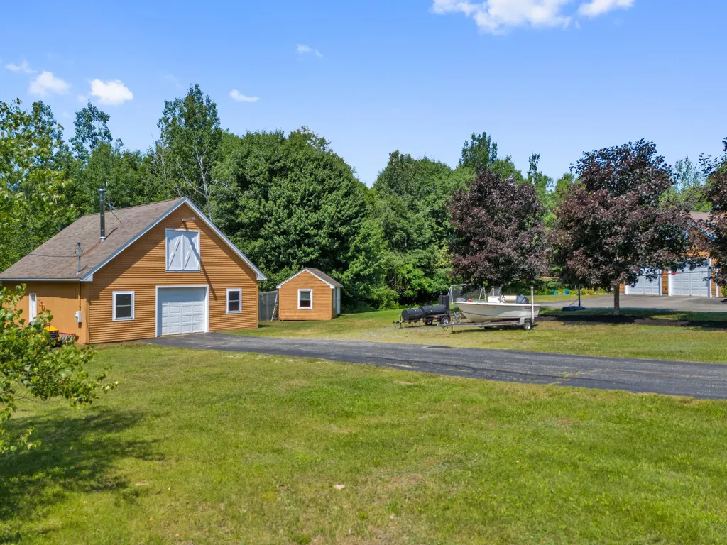 84 Star Drive Minot ME 04258
