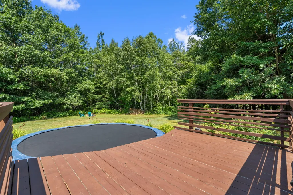 84 Star Drive Minot ME 04258
