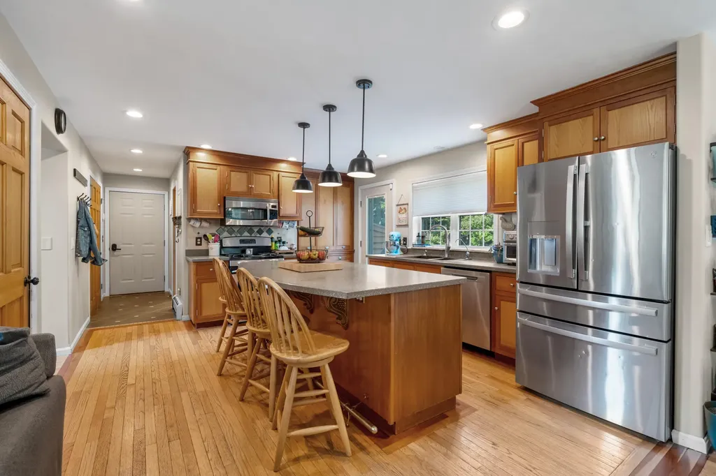 84 Star Drive Minot ME 04258