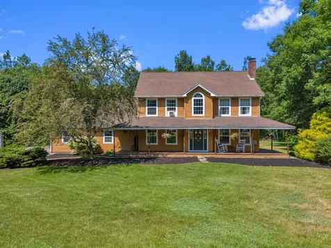 84 Star Drive Minot ME 04258