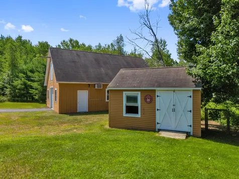 84 Star Drive Minot ME 04258