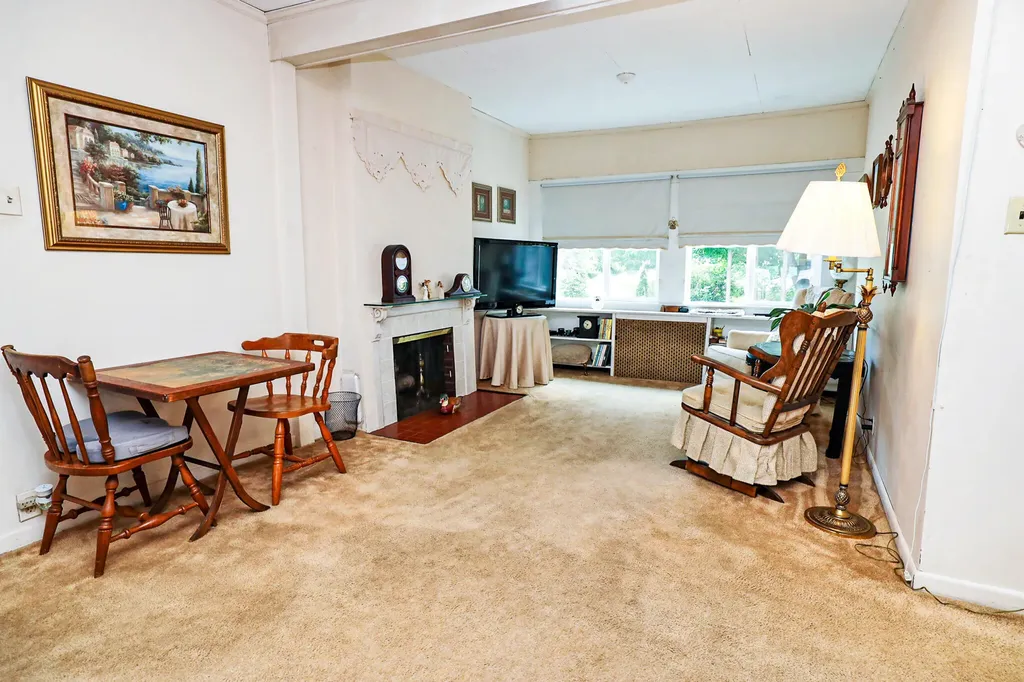 73 Middle Avenue Mexico ME 04257