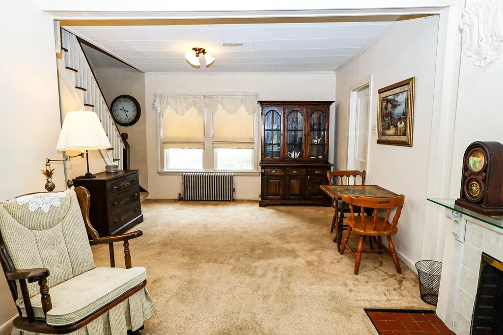 73 Middle Avenue Mexico ME 04257