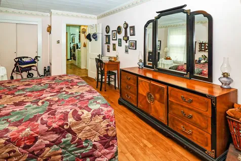 73 Middle Avenue Mexico ME 04257