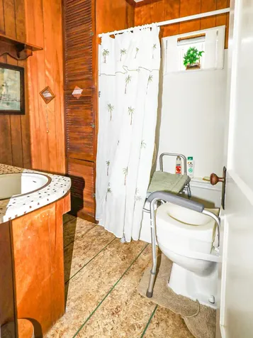 73 Middle Avenue Mexico ME 04257