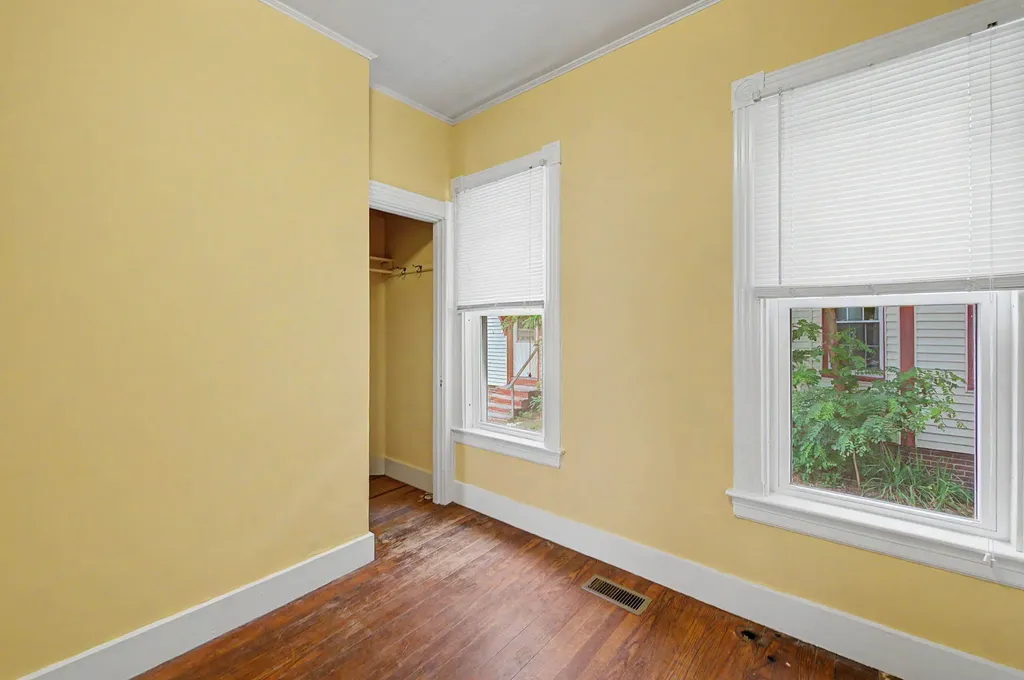 10 Maple Street Augusta ME 04330