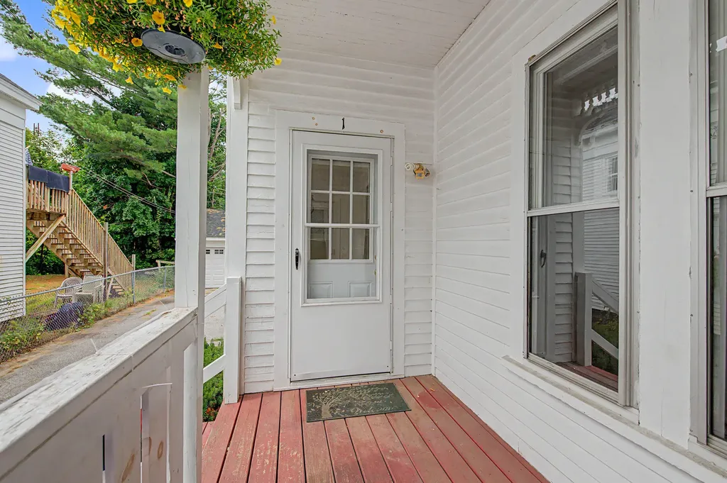 10 Maple Street Augusta ME 04330
