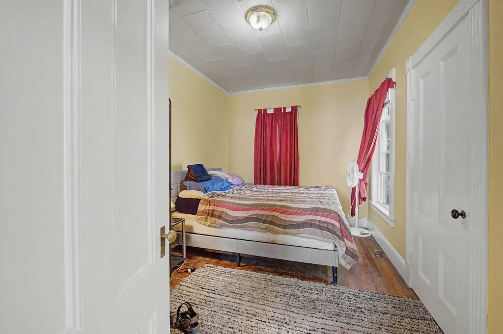10 Maple Street Augusta ME 04330