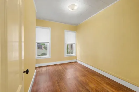 10 Maple Street Augusta ME 04330