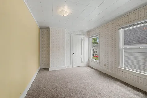 10 Maple Street Augusta ME 04330