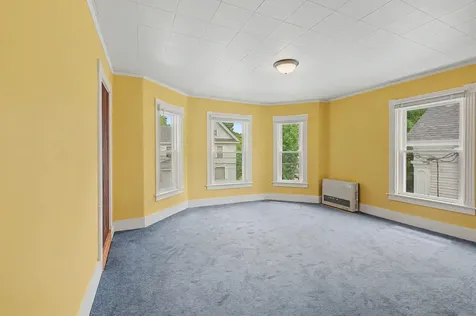 10 Maple Street Augusta ME 04330