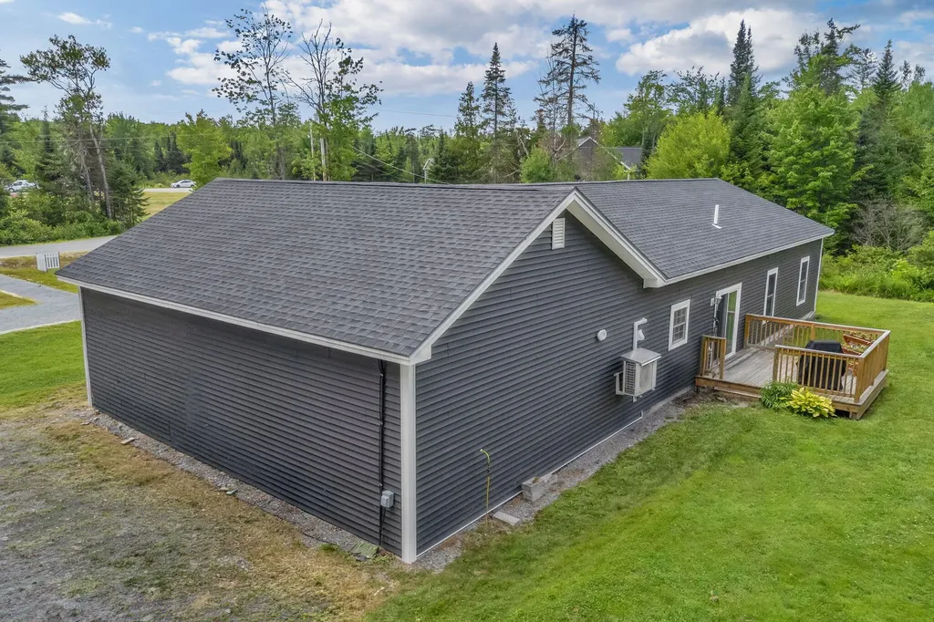 205 Shelby Drive Hermon ME 04401