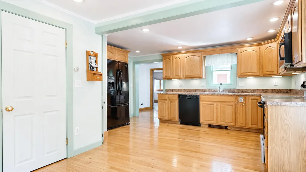 103 Mast Road Westbrook ME 04092