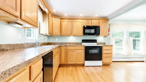 103 Mast Road Westbrook ME 04092
