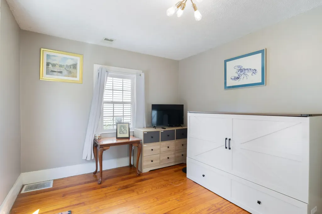 51 Anderson Avenue Westbrook ME 04092