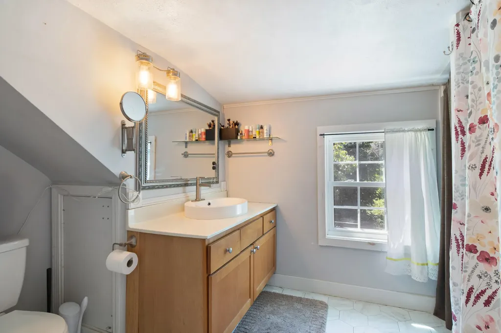 51 Anderson Avenue Westbrook ME 04092