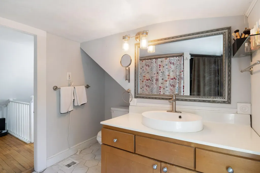 51 Anderson Avenue Westbrook ME 04092