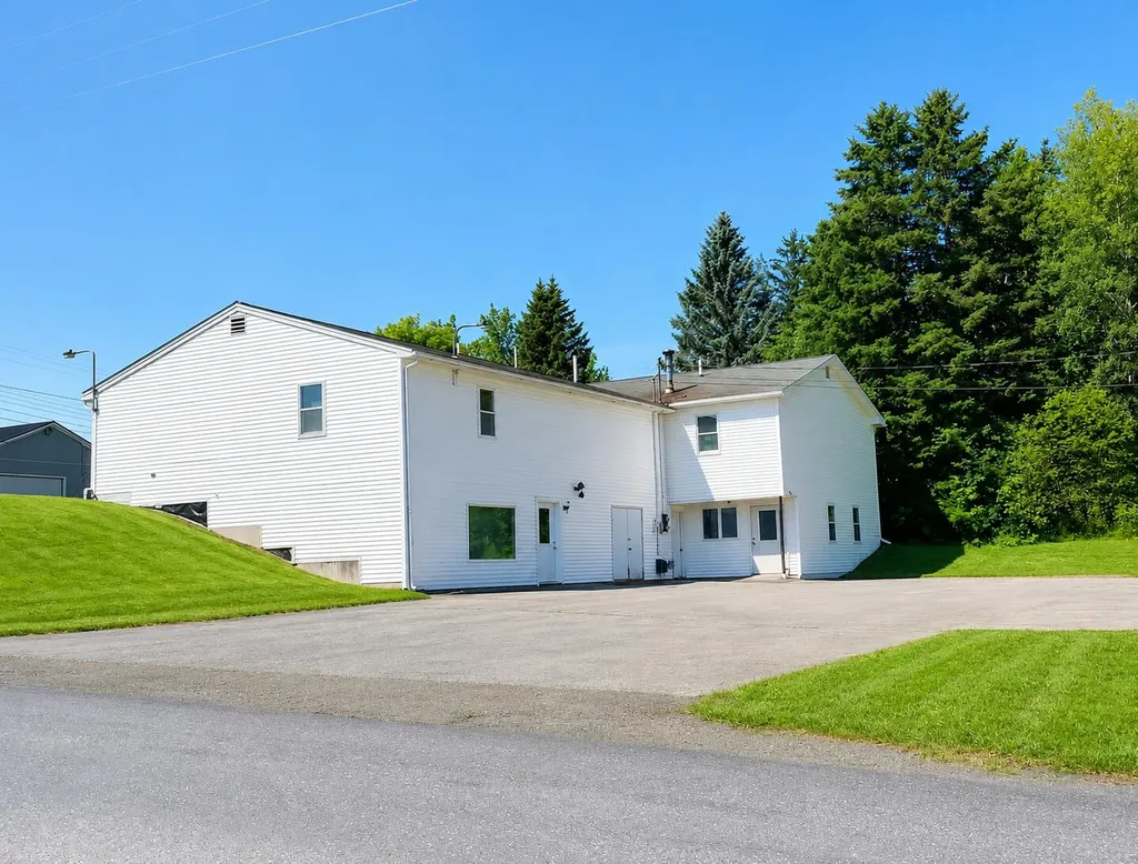 22 Birdseye Avenue Caribou ME 04736