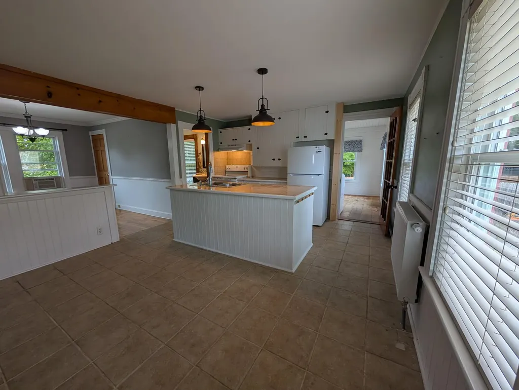 40 Oak Street Sanford ME 04083