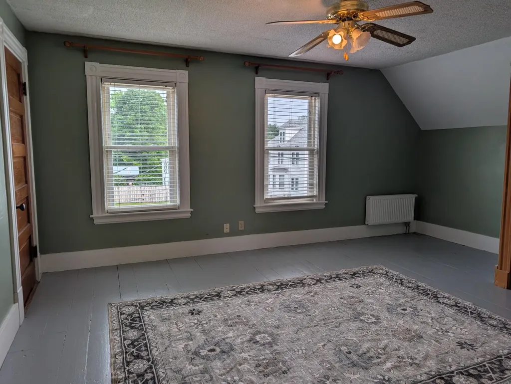 40 Oak Street Sanford ME 04083