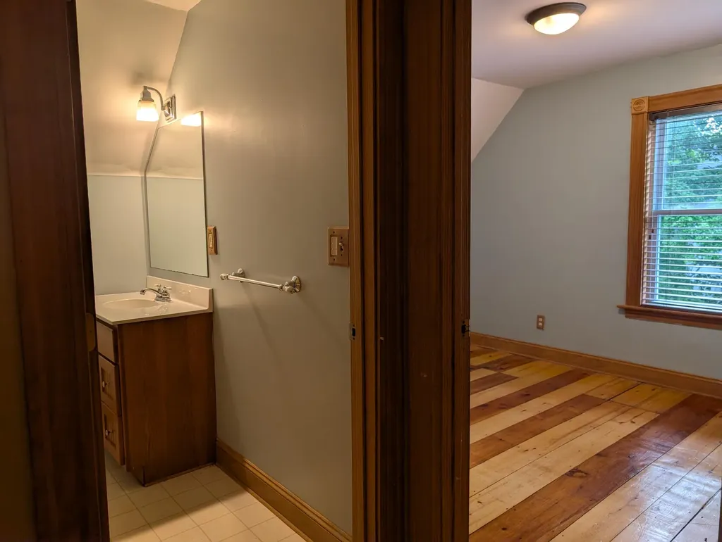 40 Oak Street Sanford ME 04083