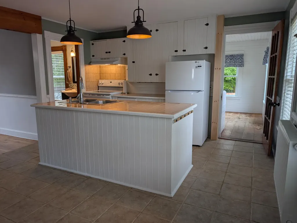 40 Oak Street Sanford ME 04083