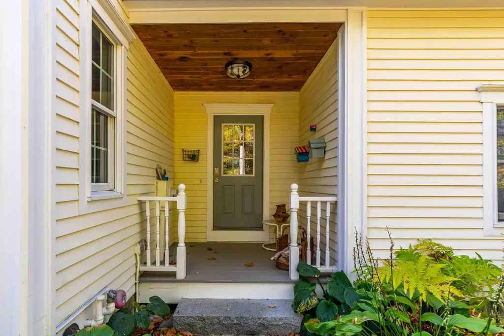 2 Summit Terrace Falmouth ME 04105