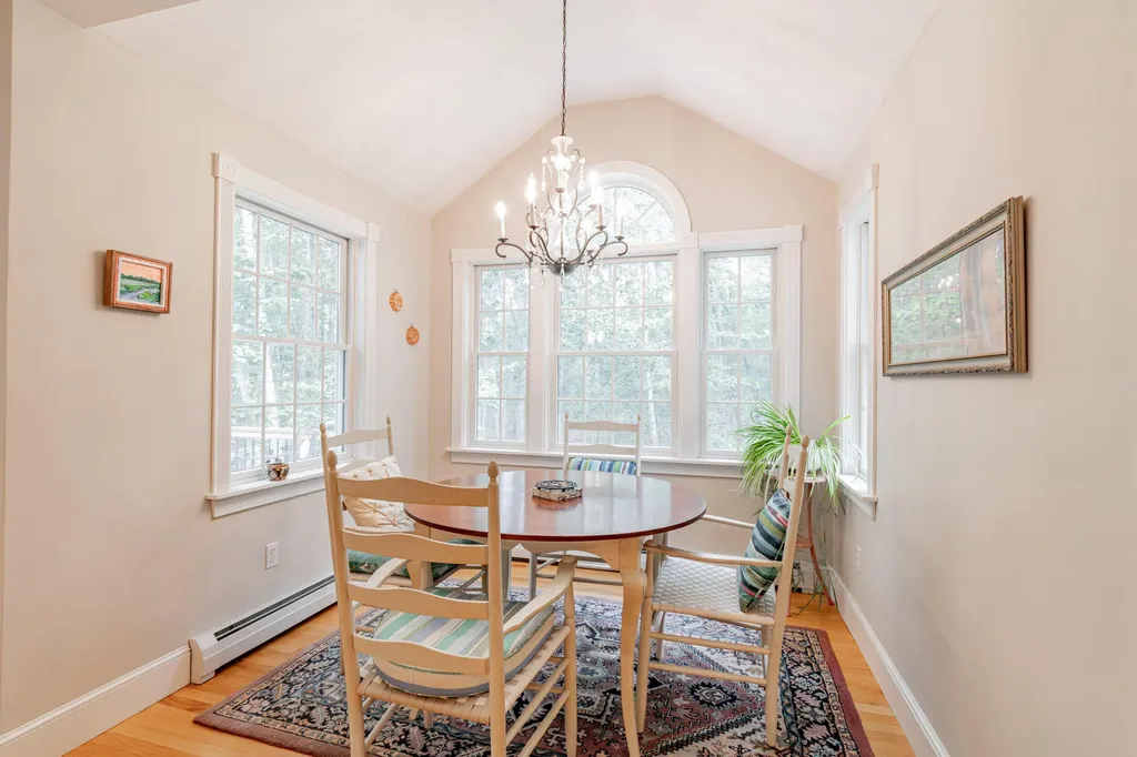 2 Summit Terrace Falmouth ME 04105