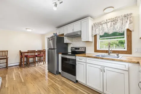279 Manchester Road Standish ME 04084