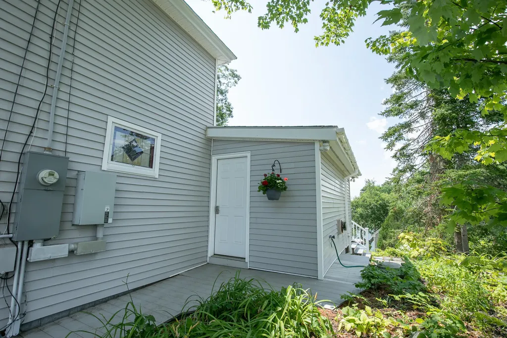 839 Fosters Point Road West Bath ME 04530