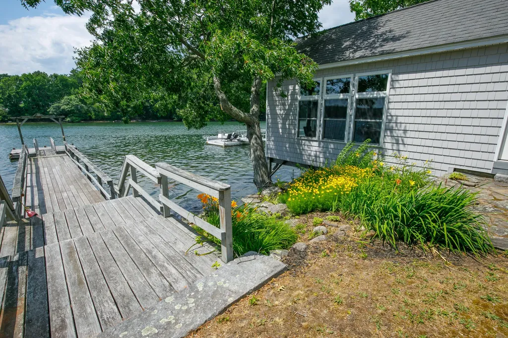 839 Fosters Point Road West Bath ME 04530