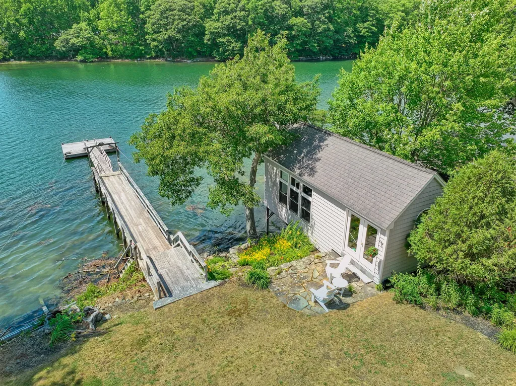 839 Fosters Point Road West Bath ME 04530