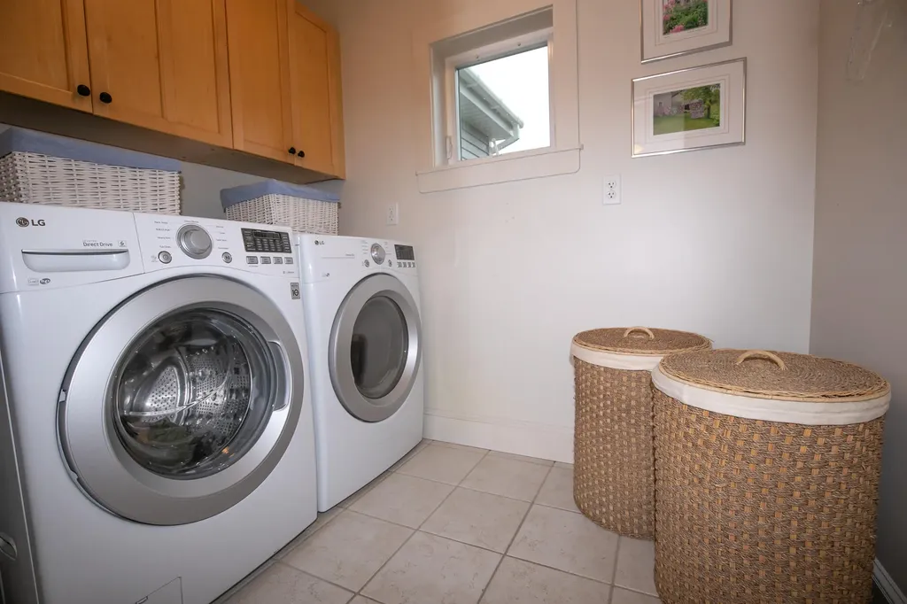839 Fosters Point Road West Bath ME 04530