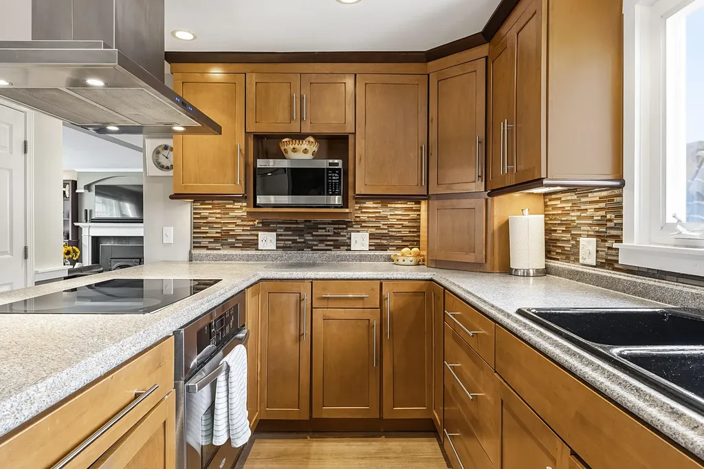 20 Groveside Road Portland ME 04102