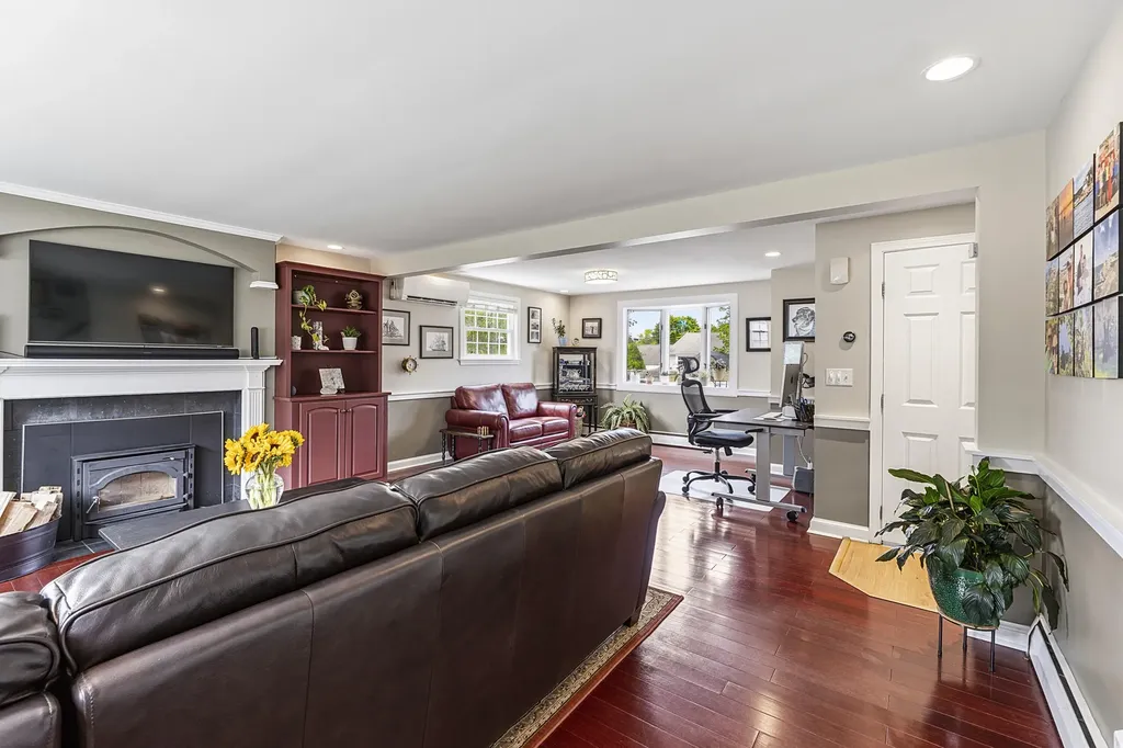 20 Groveside Road Portland ME 04102